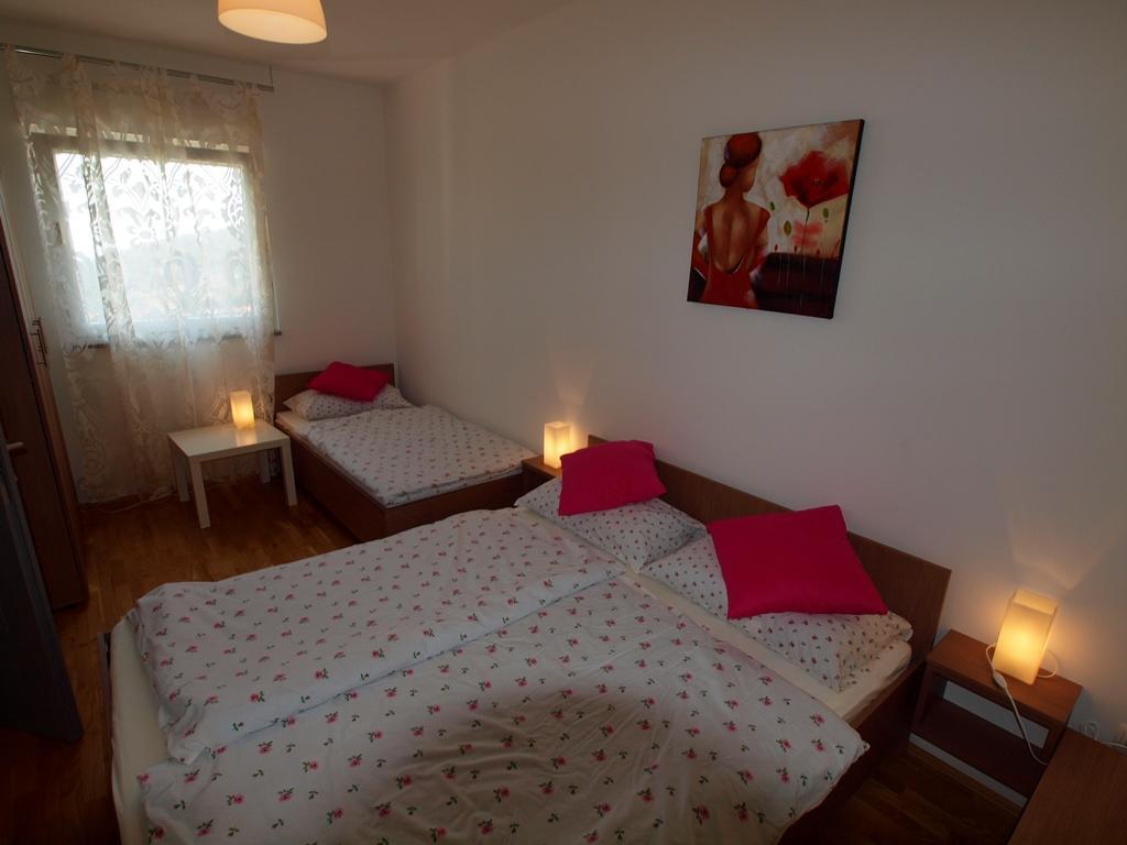 Apartments Jakov 마툴지 외부 사진