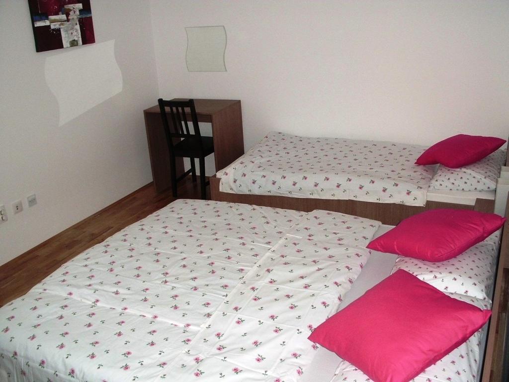 Apartments Jakov 마툴지 외부 사진