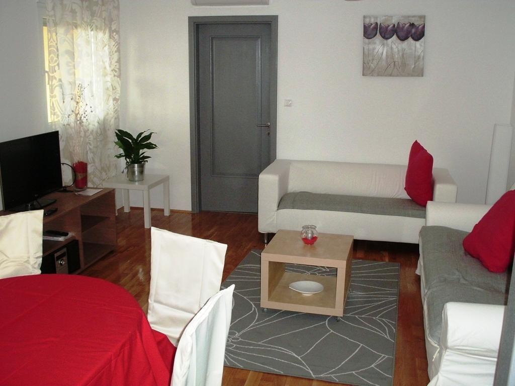 Apartments Jakov 마툴지 외부 사진